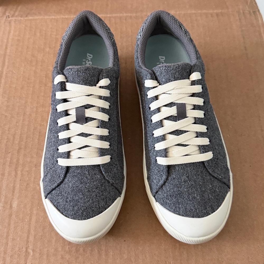 Dr. Scholl's Gray and Cream Sneakers
